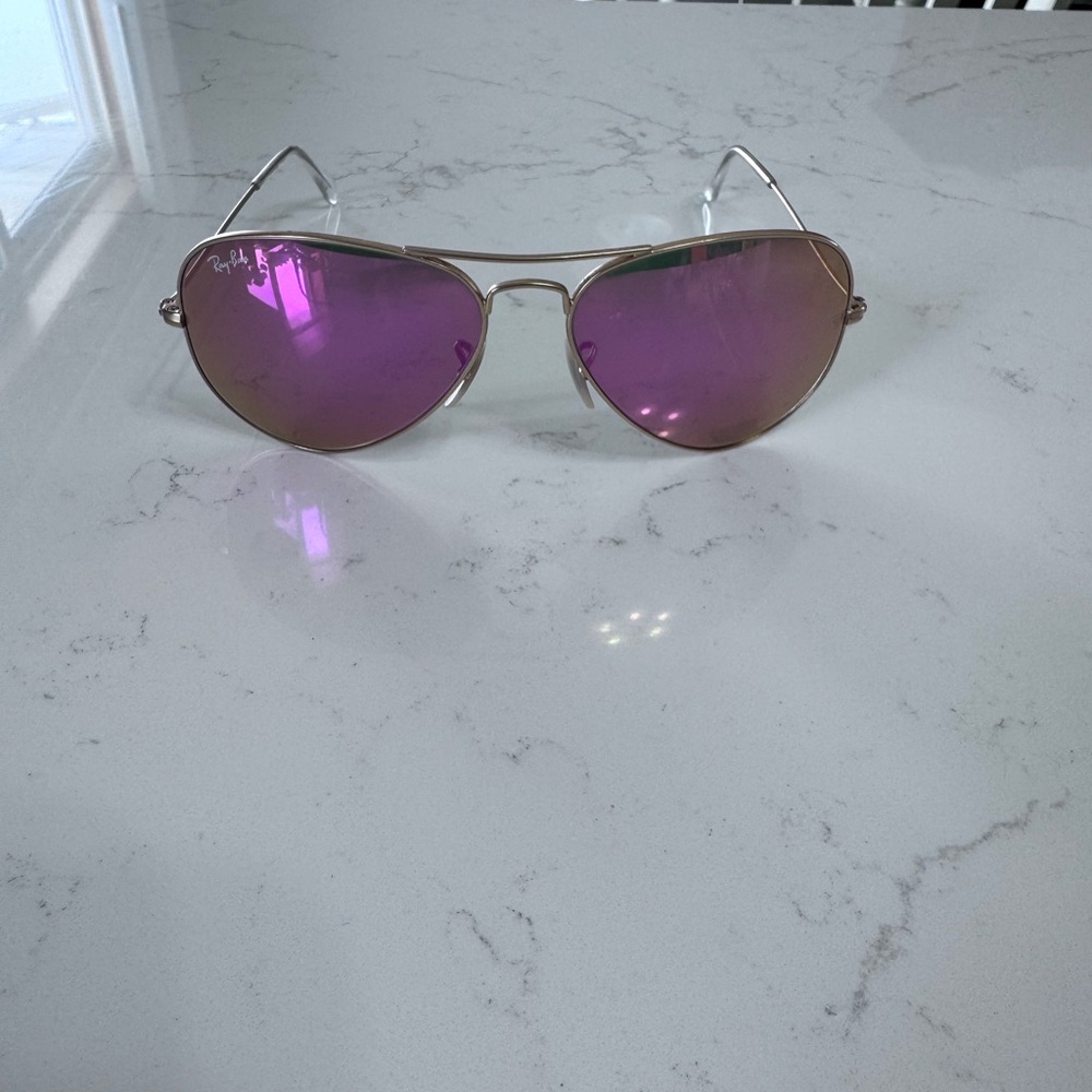 Ray-Ban Gold Frame Aviator Sunglasses with Purple-Pink Mirrored Lenses